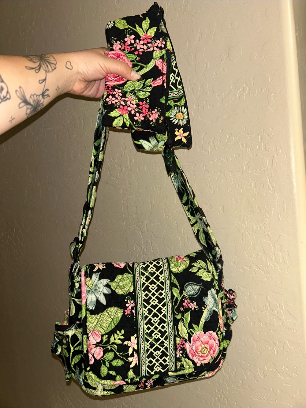 Vera Bradley Botanical Lindsey Crossbody Bag with pouch set